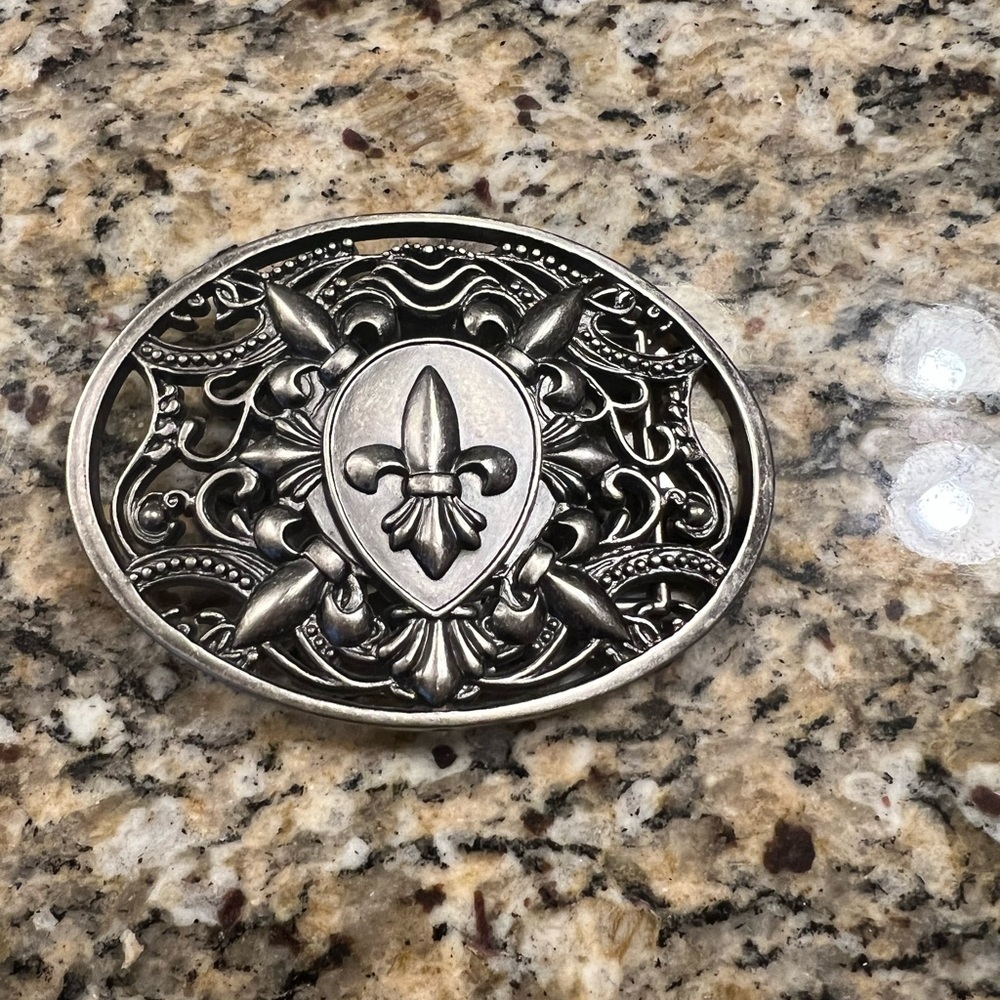 Belt buckle
